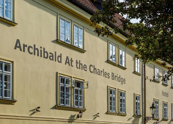 Archibald At The Charles Bridge Hotel Prag